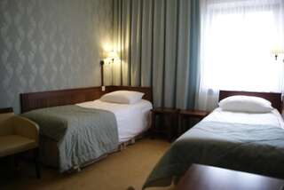 Отель Hotel Skala Бяла-Подляска Двухместный номер эконом-класса с 2 отдельными кроватями-3