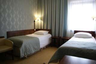 Отель Hotel Skala Бяла-Подляска Двухместный номер эконом-класса с 2 отдельными кроватями-8